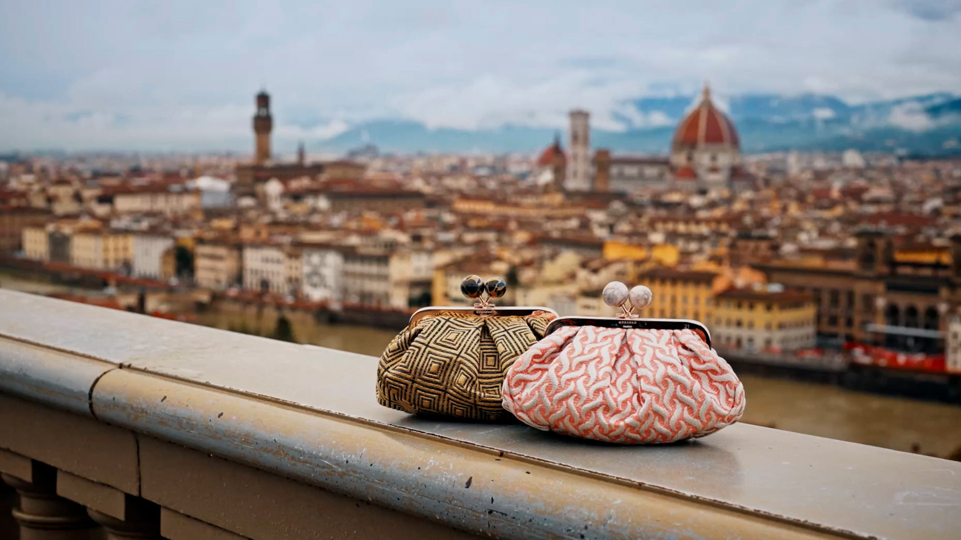Pasticcino Bag Desktop Weekend
